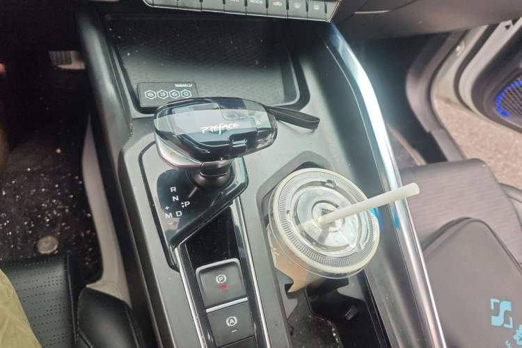 Used Geely Auto Preface 2021 2.0TD Luxury Version Gear Lever