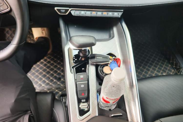 Used Geely Auto Preface 2021 2.0TD Luxury Version Gear Lever