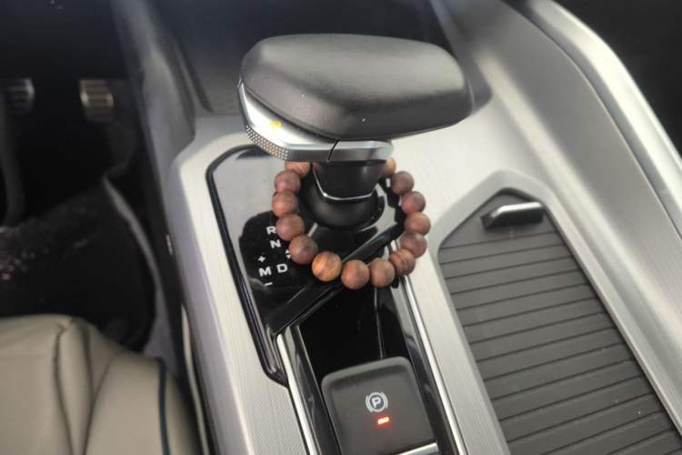 Used Geely Auto Preface 2021 2.0TD Luxury Version Gear Lever