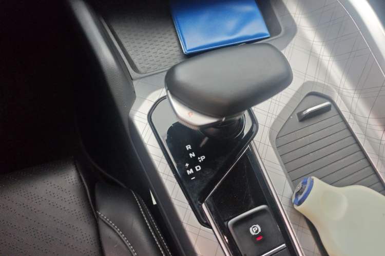 Used Geely Auto Preface 2021 2.0TD Luxury Version Gear Lever