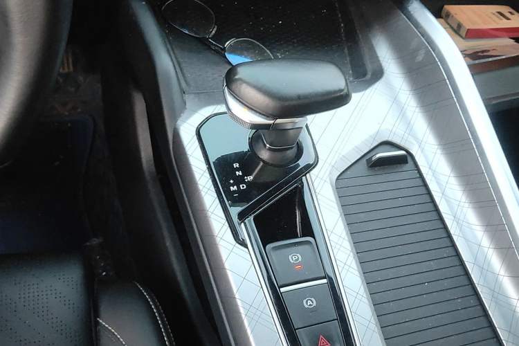 Used Geely Auto Preface 2021 2.0TD Luxury Version Gear Lever