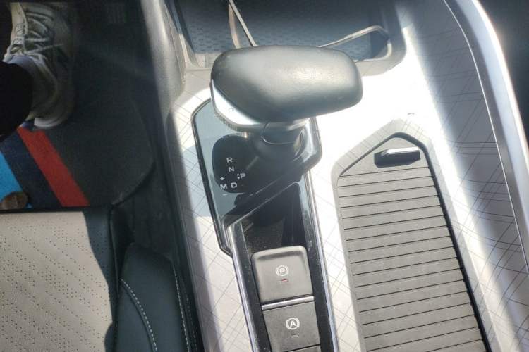 Used Geely Auto Preface 2021 2.0TD Luxury+ Version Gear Lever