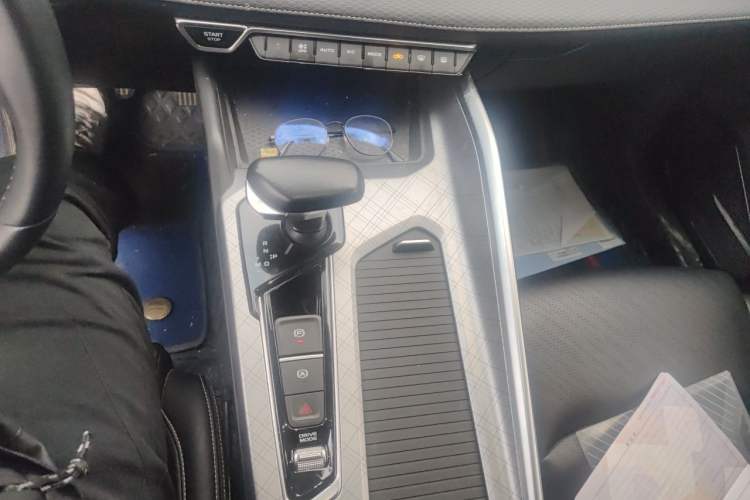 Used Geely Auto Preface 2021 2.0TD Luxury Version Gear Lever