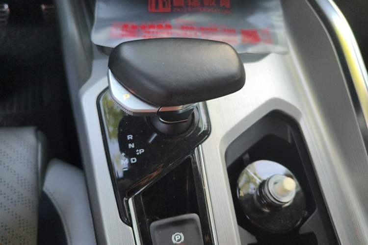 Used Geely Auto Preface 2021 Revised Version 2.0TD Luxury Edition Gear Lever