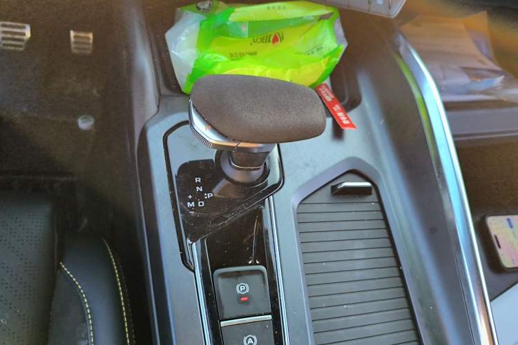 Used Geely Auto Preface 2021 2.0TD Space-Time Edition Starry Celestial Gear Lever