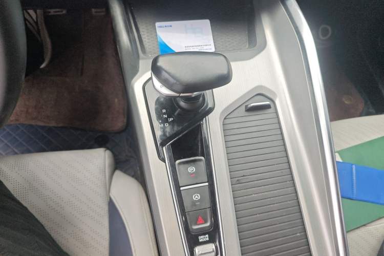 Used Geely Auto Preface 2021 Revised Version 2.0TD Luxury Edition Gear Lever