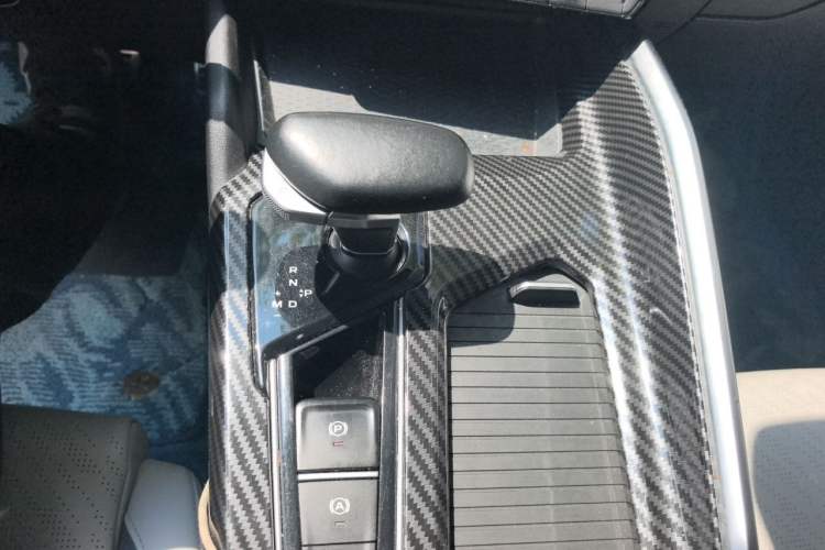 Used Geely Auto Preface 2021 2.0TD Luxury Version Gear Lever
