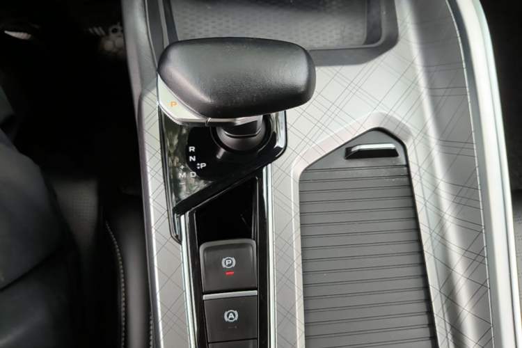 Used Geely Auto Preface 2021 2.0TD Luxury Version Gear Lever
