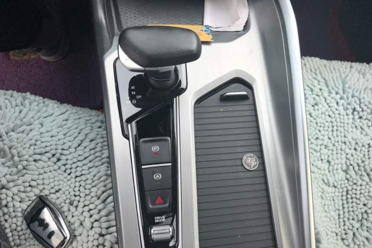Used Geely Auto Preface 2021 Revised Version 2.0TD Luxury Edition Gear Lever