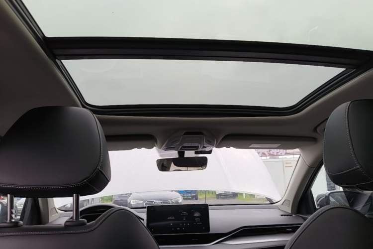 Used Geely Auto Preface 2021 2.0TD Luxury Version Headliner