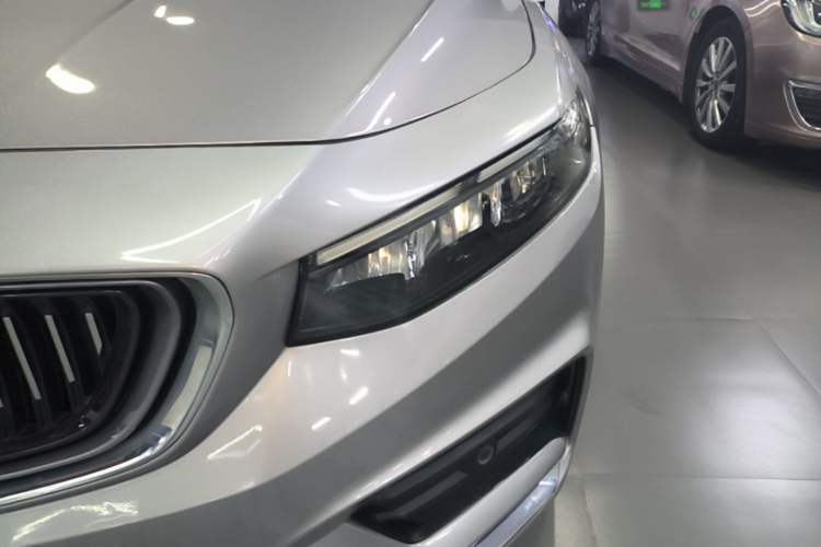Used Geely Auto Preface 2021 2.0TD Luxury Version Left Front Headlight