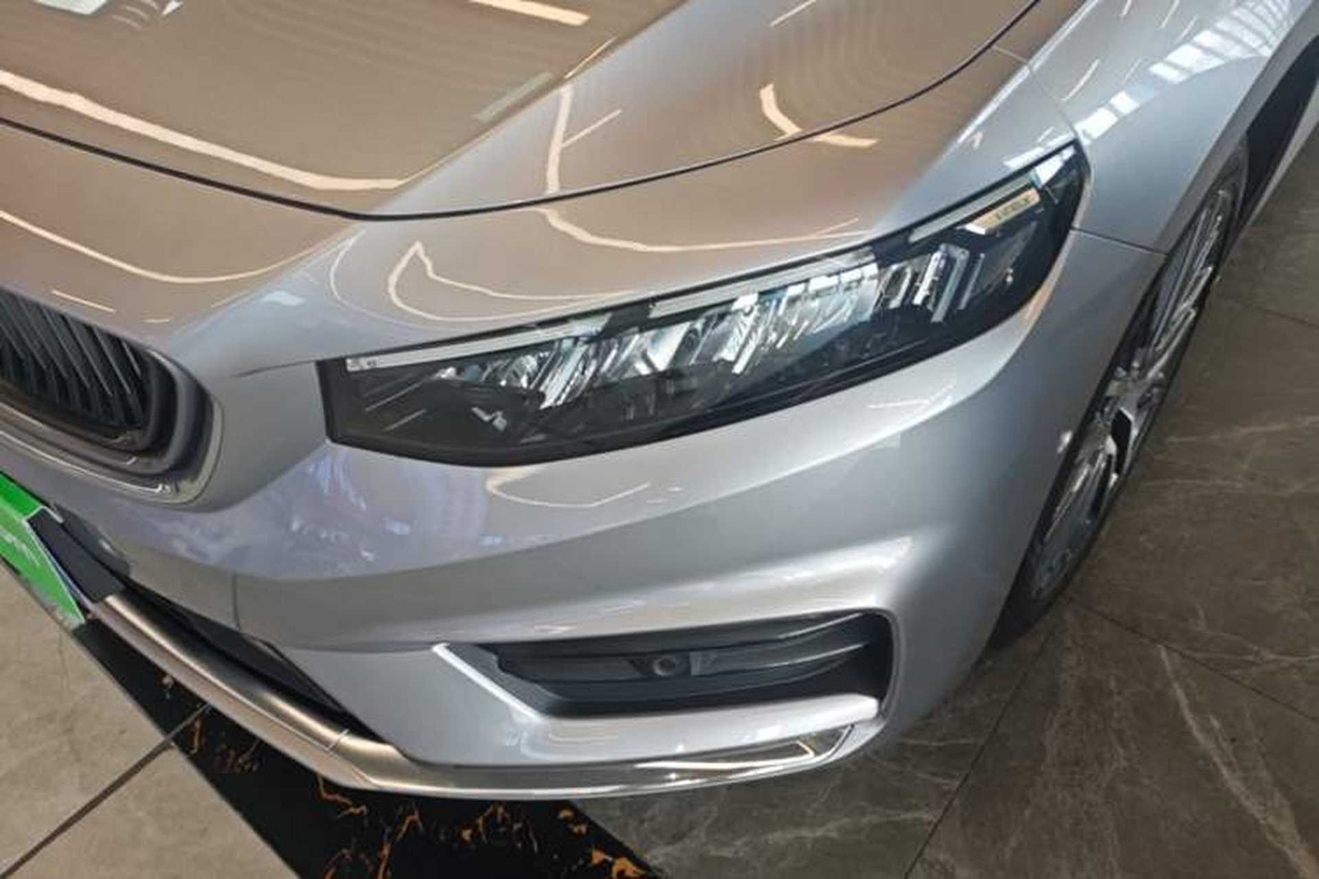 Used Geely Auto Preface 2021 Revised Version 2.0TD Luxury Edition Left Front Headlight
