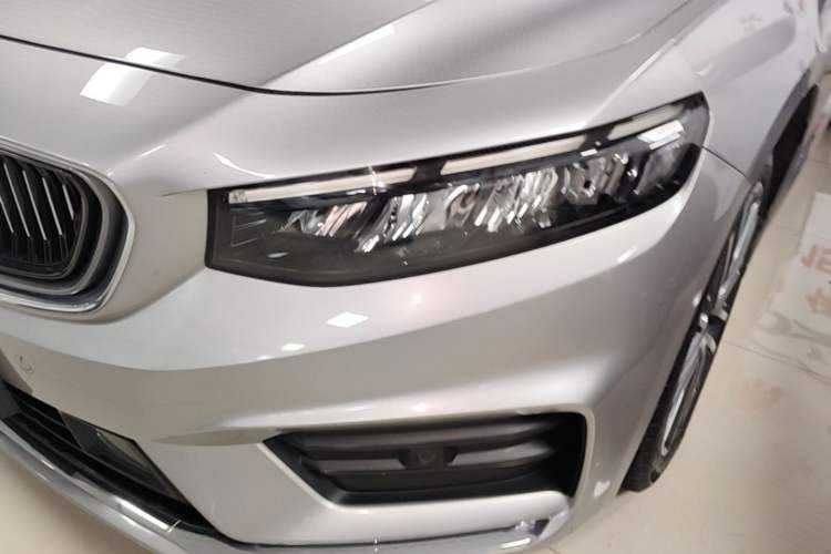 Used Geely Auto Preface 2021 Revised Version 2.0TD Luxury Edition Left Front Headlight