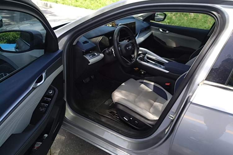 Used Geely Auto Preface 2021 Revised Version 2.0TD Luxury Edition Left Front Seat