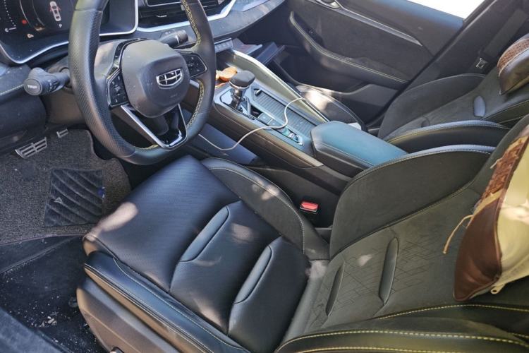 Used Geely Auto Preface 2021 2.0TD Space-Time Edition Hao Yue Left Front Seat