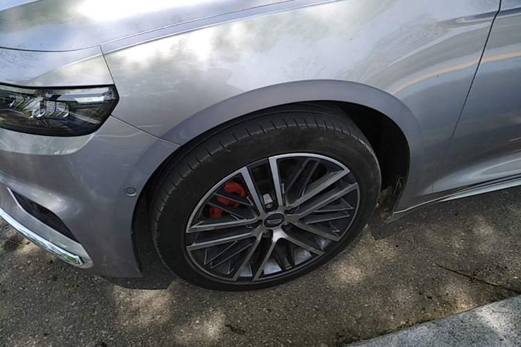 Used Geely Auto Preface 2021 Revised Version 2.0TD Luxury Edition Left Front Wheel Hub