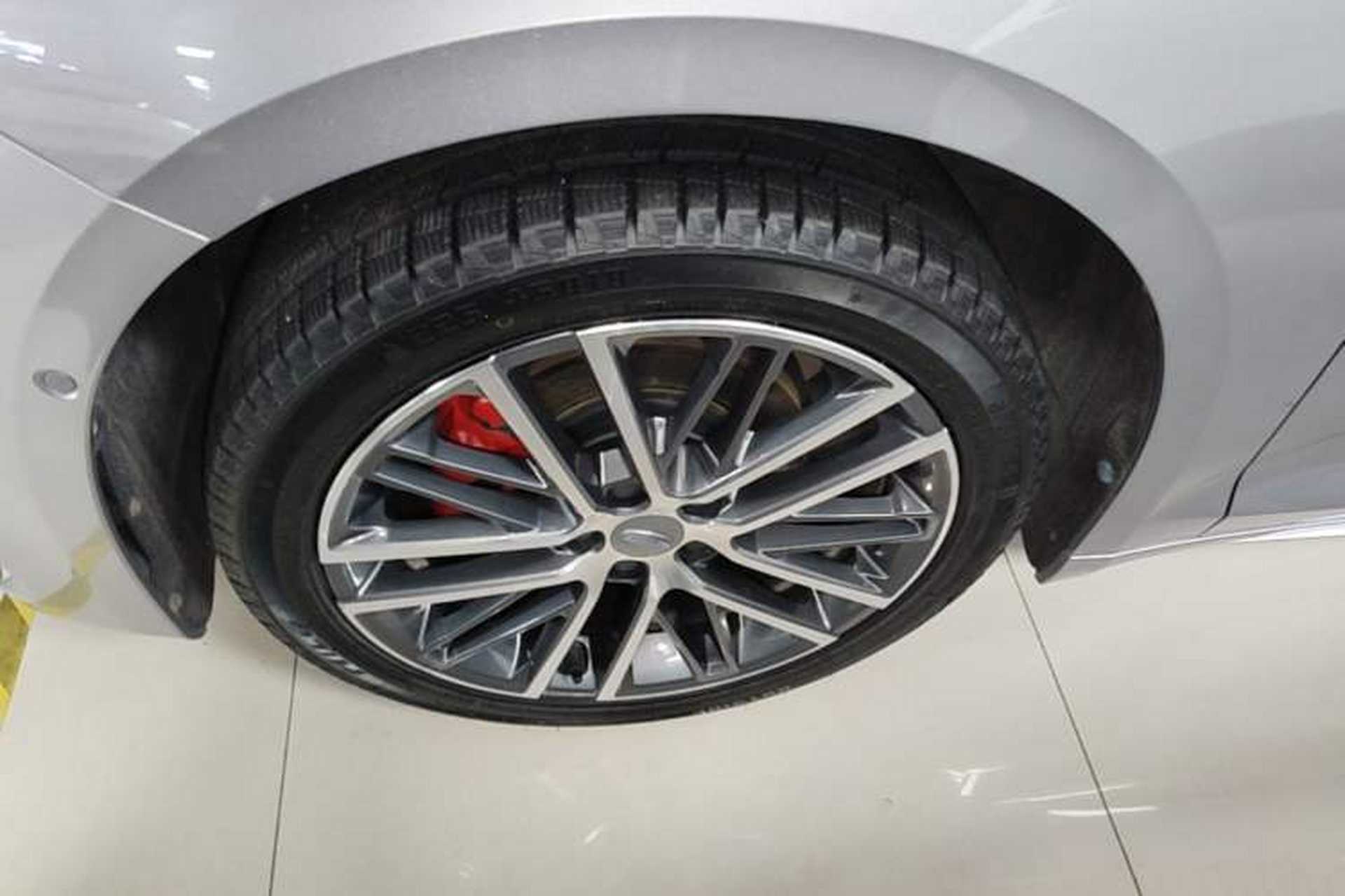 Used Geely Auto Preface 2021 Revised Version 2.0TD Luxury Edition Left Front Wheel Hub