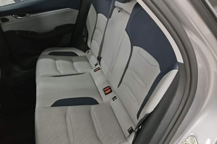 Used Geely Auto Preface 2021 Revised Version 2.0TD Luxury Edition Left Rear Seat