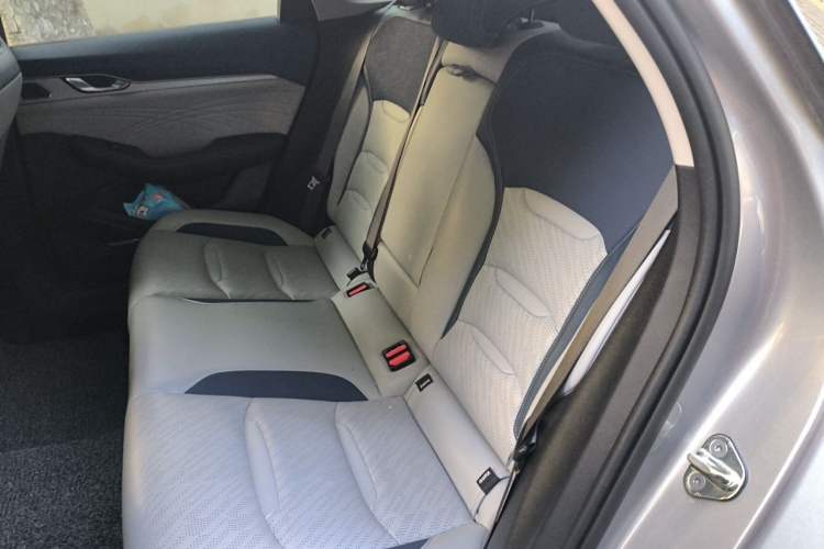 Used Geely Auto Preface 2021 Revised Version 2.0TD Luxury Edition Left Rear Seat