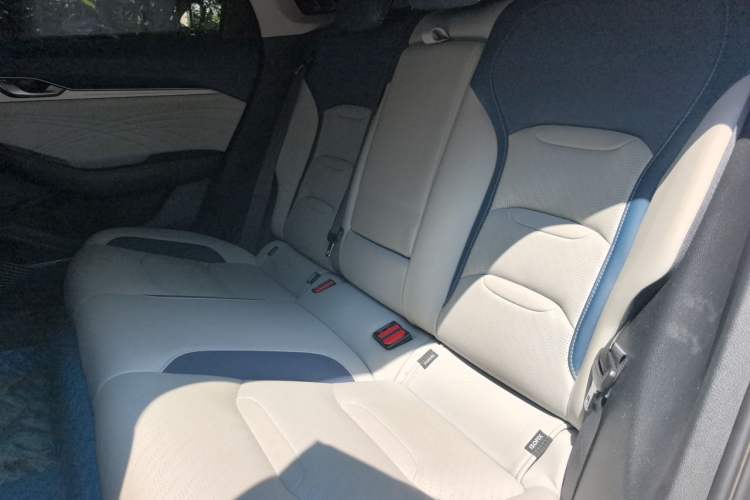 Used Geely Auto Preface 2021 2.0TD Luxury Version Left Rear Seat