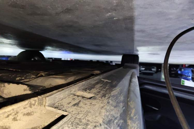 Used Geely Auto Preface 2021 2.0TD Luxury Version Left Side Sill