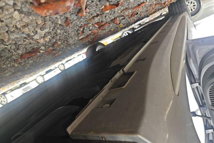 Used Geely Auto Preface 2021 Revised Version 2.0TD Luxury Edition Left Side Sill