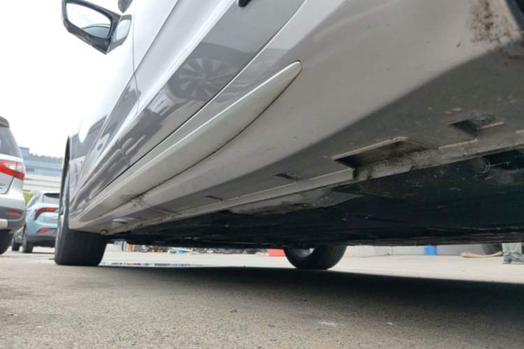 Used Geely Auto Preface 2021 2.0TD Flagship Edition Left Side Sill