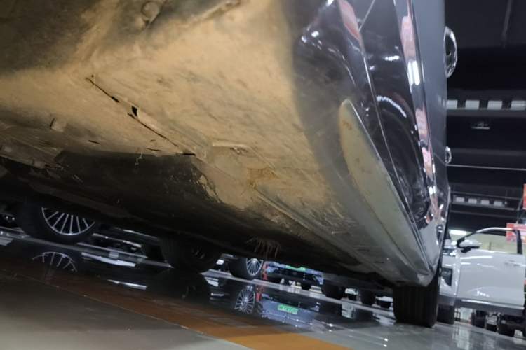 Used Geely Auto Preface 2021 Revised Version 2.0TD Luxury Edition Left Side Sill