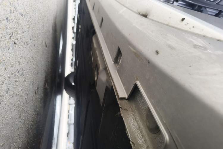 Used Geely Auto Preface 2021 2.0TD Luxury Version Left Side Sill