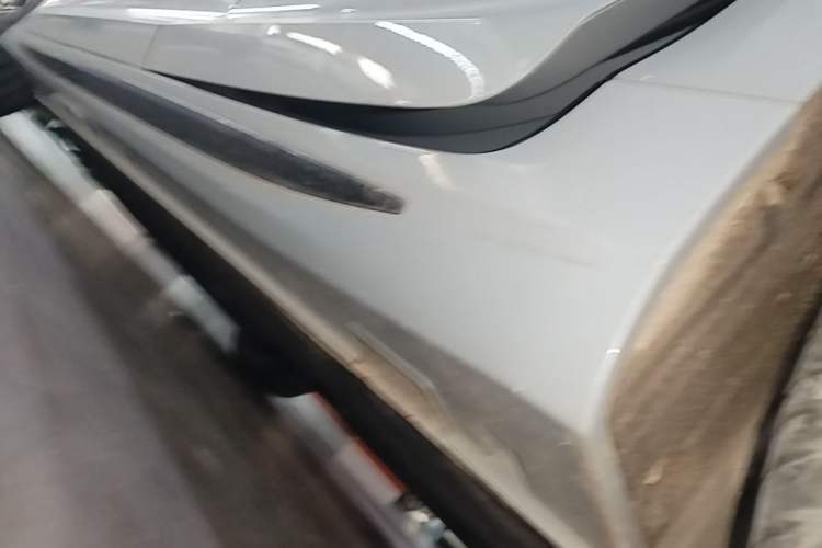 Used Geely Auto Preface 2021 2.0TD Space-Time Edition Hao Yue Left Side Sill