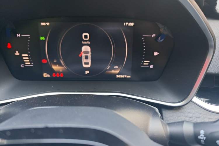 Used Geely Auto Preface 2021 2.0TD Luxury Version Odometer Close Up