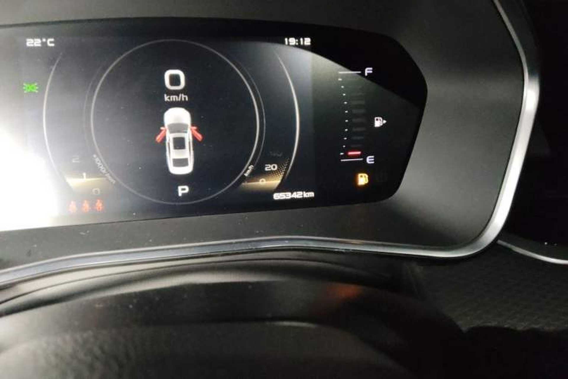 Used Geely Auto Preface 2021 2.0TD Luxury Version Odometer Close Up