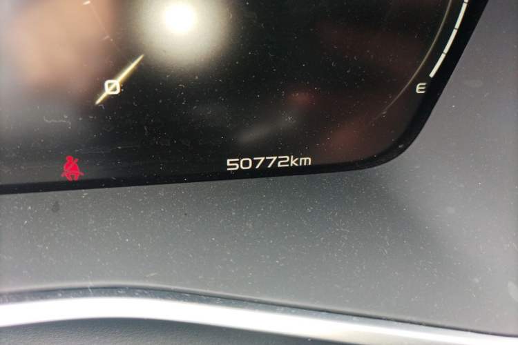 Used Geely Auto Preface 2021 2.0TD Luxury Version Odometer Close Up