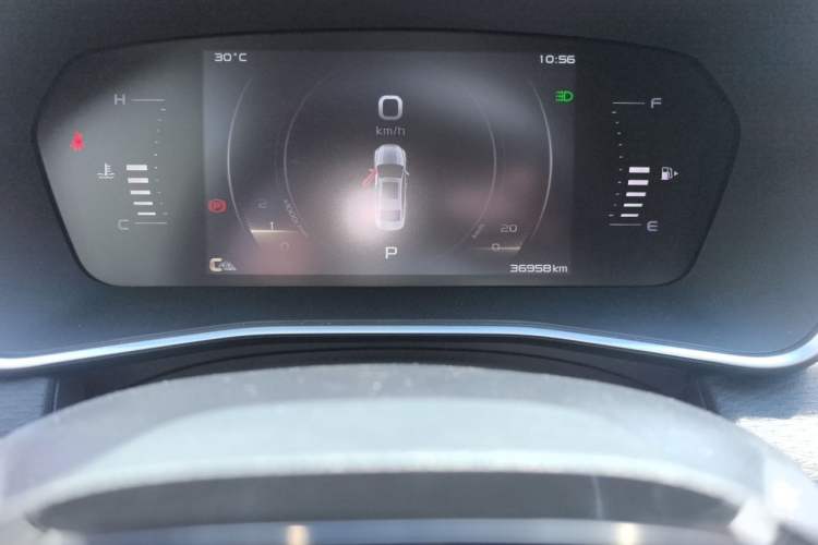 Used Geely Auto Preface 2021 2.0TD Luxury Version Odometer Close Up