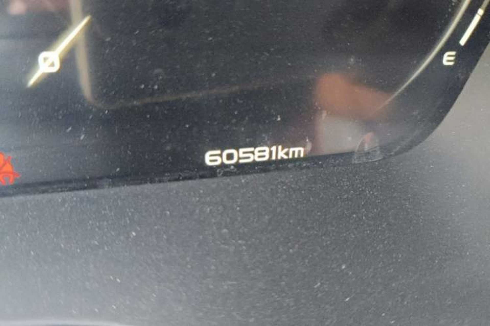 Used Geely Auto Preface 2021 Revised Version 2.0TD Luxury Edition Odometer Close Up