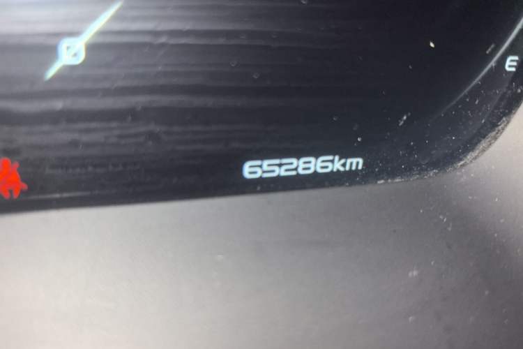 Used Geely Auto Preface 2021 Revised Version 2.0TD Luxury Edition Odometer Close Up