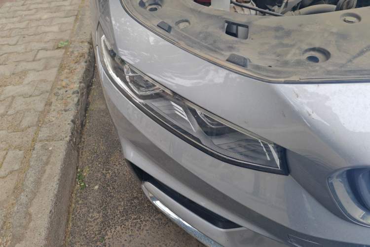 Used Geely Auto Preface 2021 Revised Version 2.0TD Luxury Edition Right Front Headlight