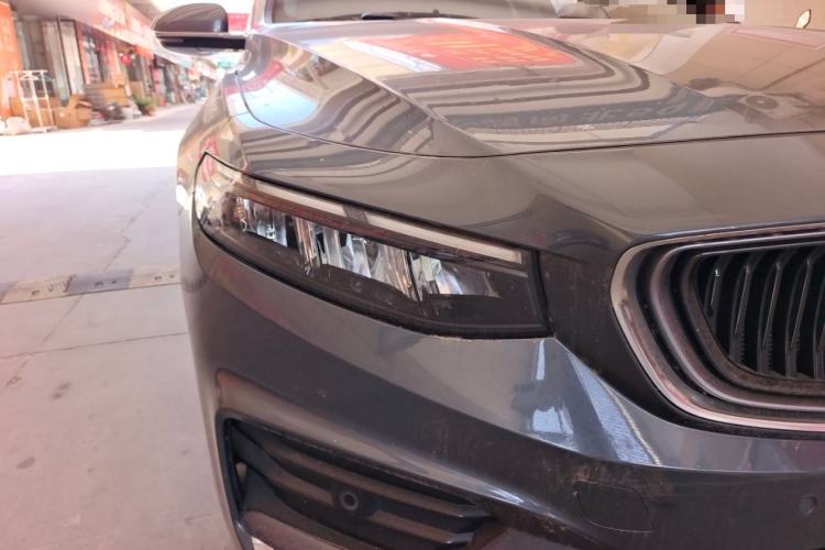Used Geely Auto Preface 2021 2.0TD Luxury Version Right Front Headlight