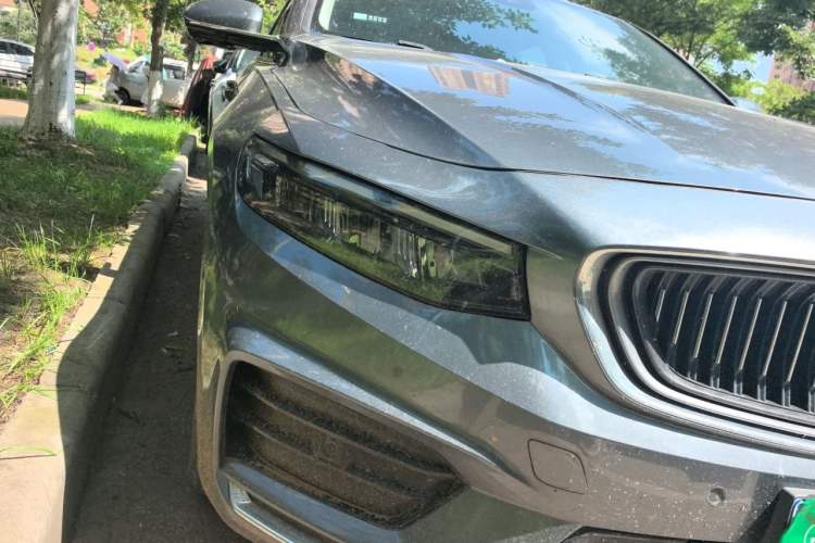 Used Geely Auto Preface 2021 2.0TD Luxury Version Right Front Headlight