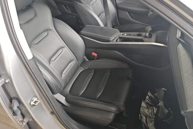 Used Geely Auto Preface 2021 2.0TD Luxury Version Right Front Seat