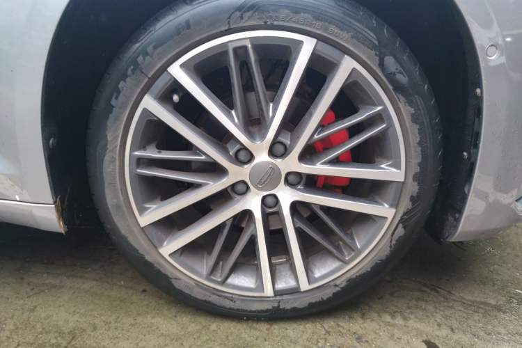 Used Geely Auto Preface 2021 2.0TD Flagship Edition Right Front Wheel Hub
