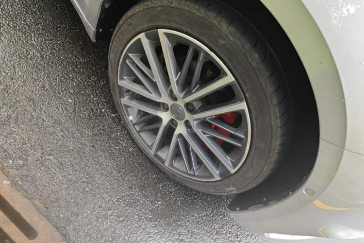 Used Geely Auto Preface 2021 2.0TD Luxury Version Right Front Wheel Hub