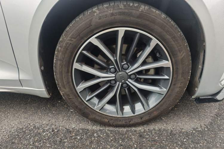 Used Geely Auto Preface 2021 2.0TD Luxury Version Right Front Wheel Hub
