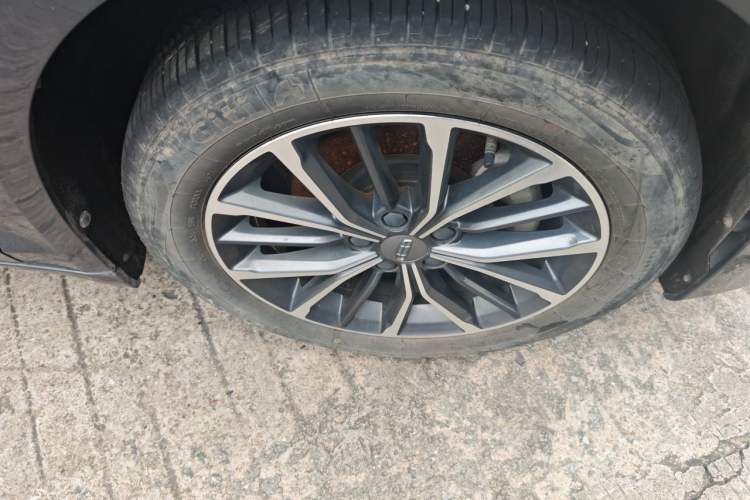 Used Geely Auto Preface 2021 2.0TD Luxury Version Right Front Wheel Hub