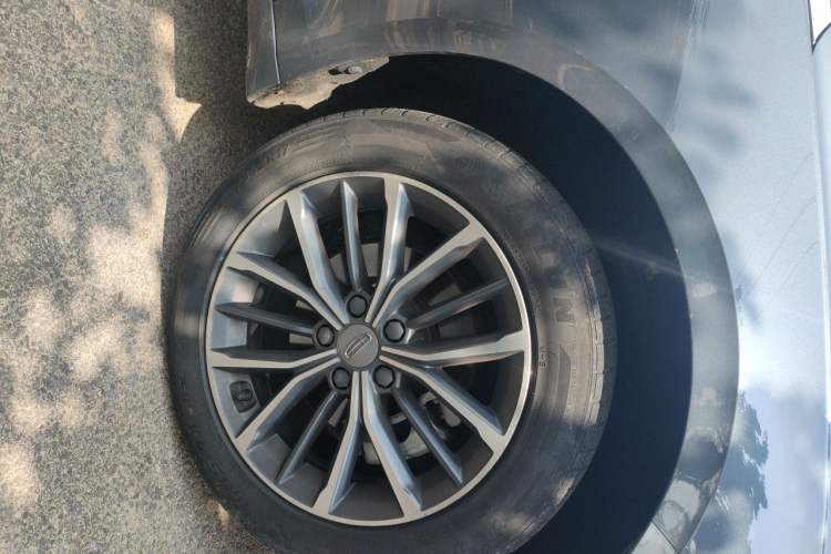 Used Geely Auto Preface 2021 2.0TD Luxury+ Version Right Front Wheel Hub
