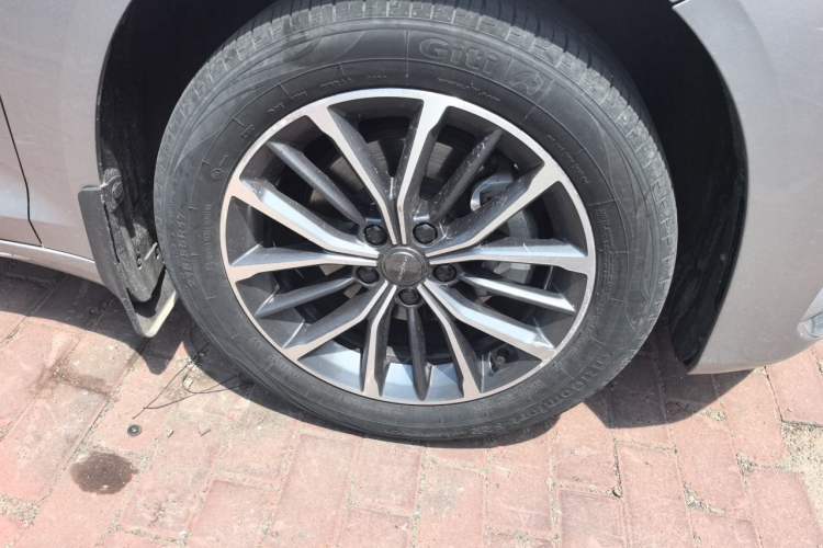 Used Geely Auto Preface 2021 2.0TD Luxury Version Right Front Wheel Hub