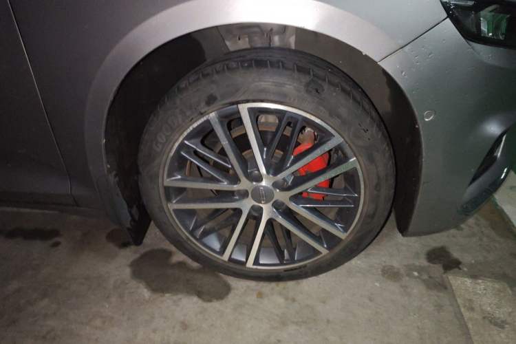 Used Geely Auto Preface 2021 Revised Version 2.0TD Luxury Edition Right Front Wheel Hub