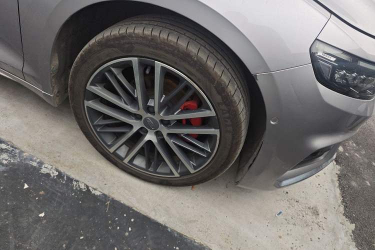 Used Geely Auto Preface 2021 Revised Version 2.0TD Luxury Edition Right Front Wheel Hub