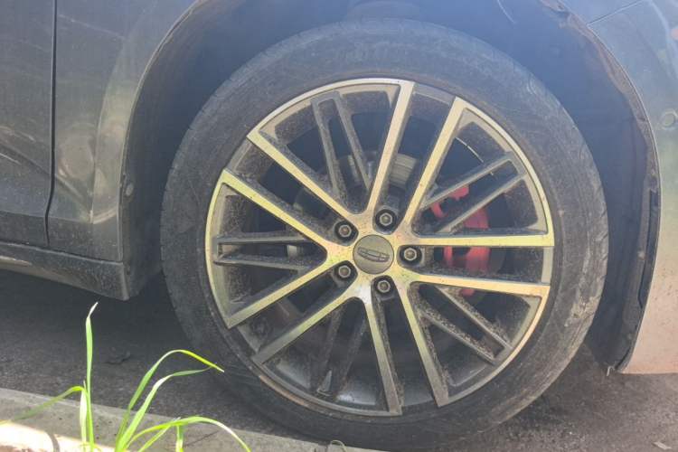 Used Geely Auto Preface 2021 2.0TD Luxury Version Right Front Wheel Hub