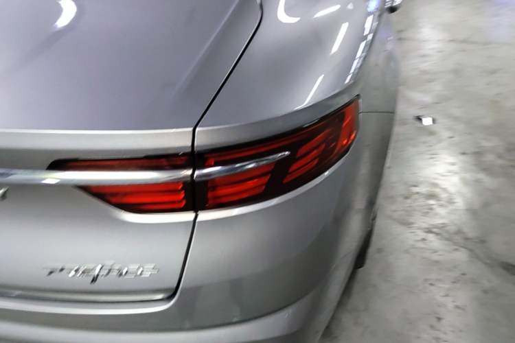 Used Geely Auto Preface 2021 2.0TD Luxury Version Right Rear Taillight